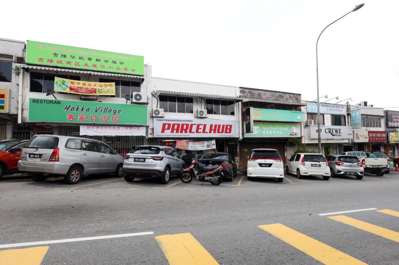 Cozy Homestay With Karaoke System & Pool Table Kuala Lumpur Exterior photo