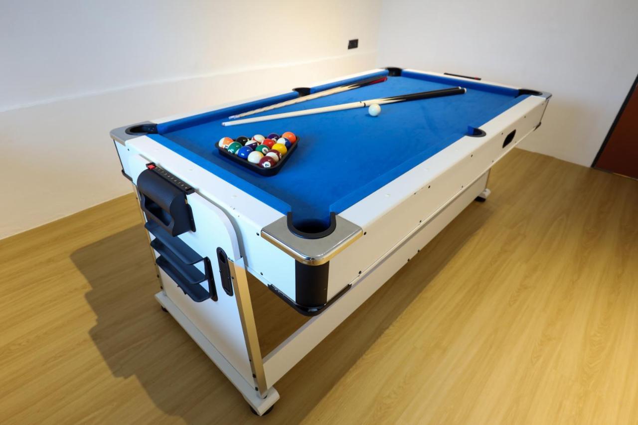 Cozy Homestay With Karaoke System & Pool Table Kuala Lumpur Exterior photo